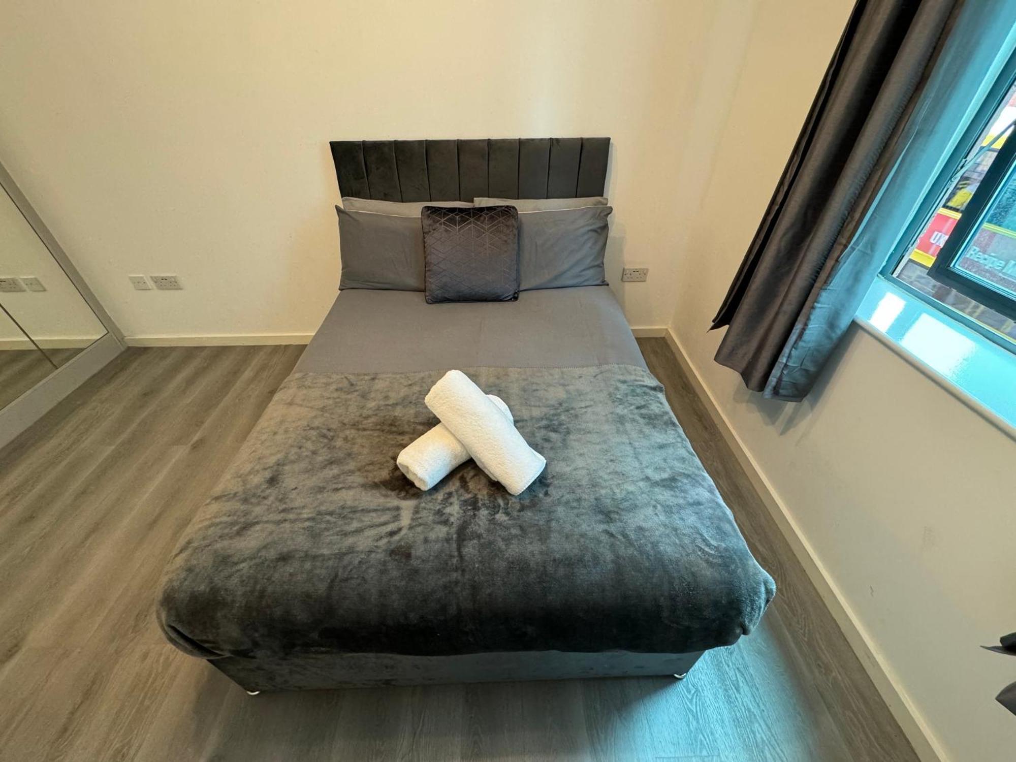 Modern Smart 2 Bedroom Appartement *